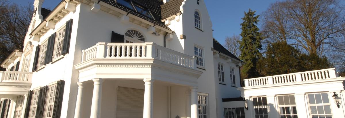 Ook de ambachtelijke schildertechnieken passen wij toe, zoals op deze afbeelding te zien is